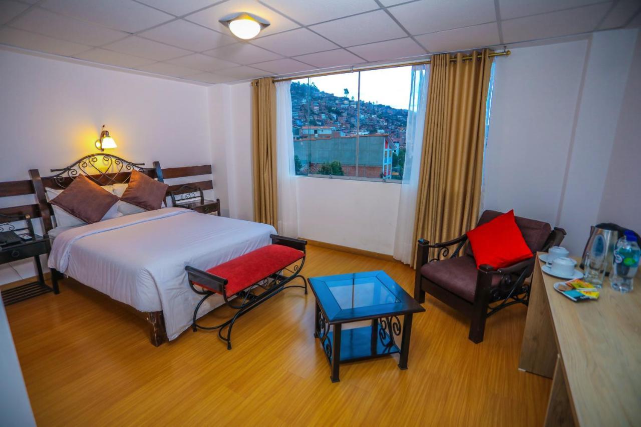 Hotel Kapac Inn-san Blas 3*